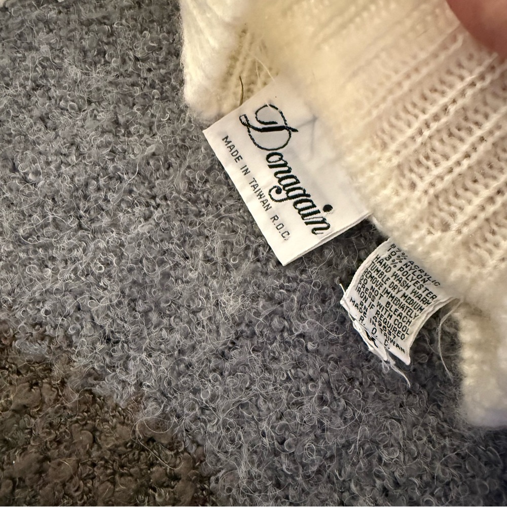 Vintage Donagain Elegant Patchwork Sweater - Crea… - image 3